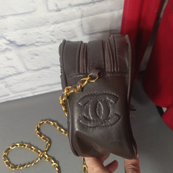 Quilted Brown Leather Shoulder Bag – Tassel & Chain Strap - Picture 11 of 16